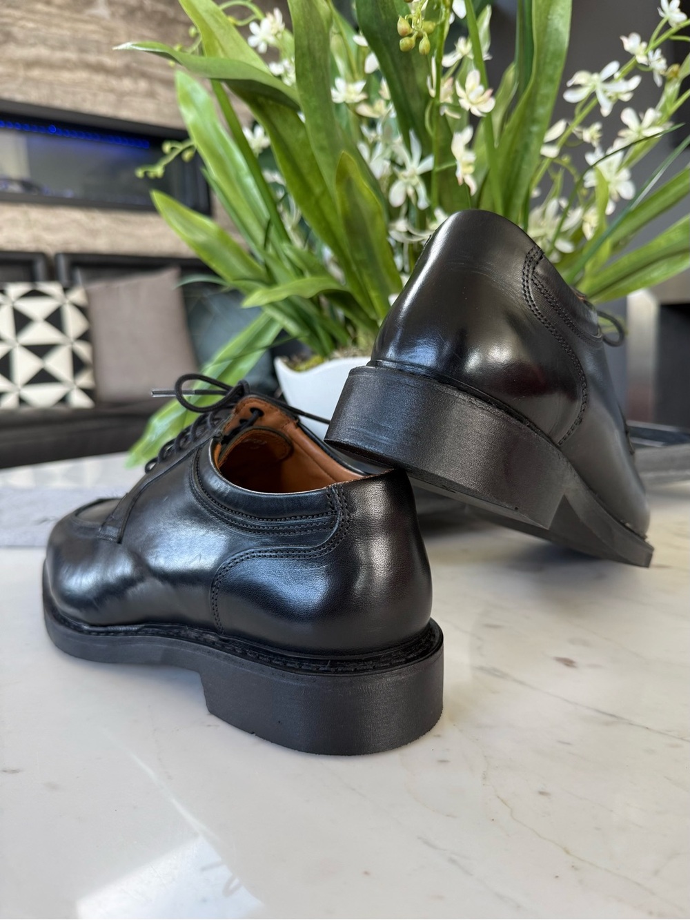 New Allen Edmonds Denali Men’s Leather Derby - Picture 2 of 16